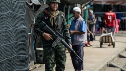 പട്ടാളം 85 പേരെ കുരുതികൊടുത്ത താക് ബായ് കൂട്ടക്കൊലയ്ക്ക് ഇന്ന് പതിനഞ്ചാം വാർഷികം