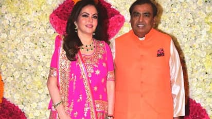 డిజిటల్ సేవల్లో రిలయన్స్ సంచలనం....