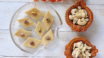 ദീപാവലി സ്പെഷ്യൽ; 'കാജു ബര്ഫി' ഉണ്ടാക്കാൻ വളരെ സിമ്പിളല്ലേ...