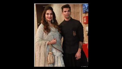 তবে কি মা হতে চলেছেন বিপাশা বসু,জোর জল্পনা বি-টাউনে