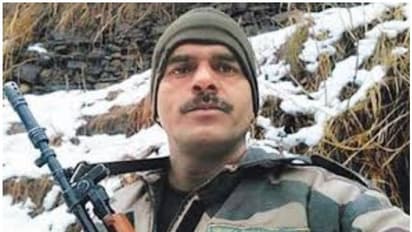 ജെജെപി ജനങ്ങളെ വഞ്ചിച്ചു: പാർട്ടി വിട്ട് തേജ്ബഹദൂർ യാദവ്