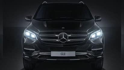 ദീപാവലിക്ക് മുമ്പ് ഒരൊറ്റ ദിവസം 600 കാറുകള് ഉപയോക്താക്കള്ക്ക് കൈമാറി മെഴ്സിഡസ്