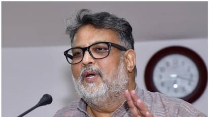 'സവര്‍ക്കര്‍ ഗാന്ധിയുടെ കൊലപാതകത്തിന് ഒത്താശ ചെയ്തയാള്‍': ഭാരത്‍രത്ന ആവശ്യത്തിനെതിരെ തുഷാര്‍ ഗാന്ധി