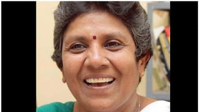 വാളയാര് പീഡനക്കേസ്; സര്ക്കാര് വേട്ടക്കാര്ക്കൊപ്പം, പുനരന്വേഷണം വേണമെന്ന് ലതികാ സുഭാഷ്