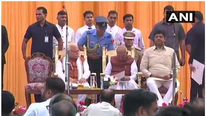 ഹരിയാനയില്‍ ഖട്ടാറിന് രണ്ടാമൂഴം: ഇത്തവണ സഖ്യസര്‍ക്കാര്‍; സത്യപ്രതിജ്ഞ ചെയ്തു