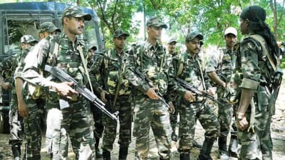 പാലക്കാട്ട് മൂന്ന് മാവോയിസ്റ്റുകളെ തണ്ടര്‍ ബോള്‍ട്ട് വധിച്ചു: വനത്തില്‍ ഏറ്റുമുട്ടല്‍ തുടരുന്നു