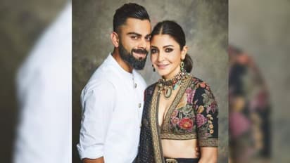 দীপাবলিতে রোম্যান্টিক মেজাজে বিরুষ্কা জুটি, প্রেমের খুনসুটি ধরা দিল অ্যালবামে