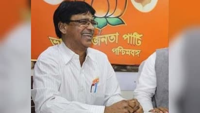 মোবাইলের বদলে পাথর, অনলাইনে কেনাকাটায় প্রতারিত খোদ বিজেপি সাংসদ