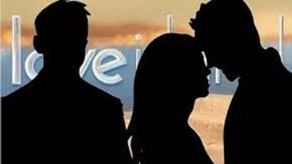 చీకట్లో చితక కొట్టుడే అసలు మజా... ఒకేసారి ఇద్దరితో...