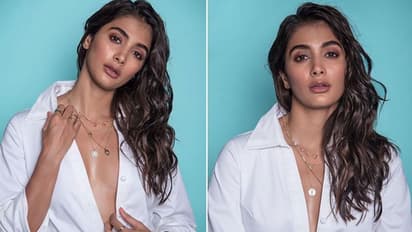 షర్ట్ బటన్ విప్పి.. హాట్ నెస్ తో పిచ్చెక్కిస్తోన్న పూజా హెగ్డే!