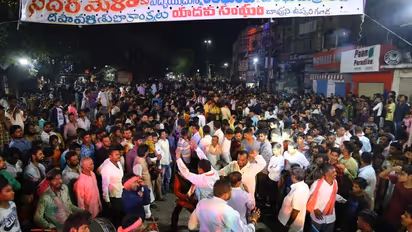 భాగ్యనగరంలో ఘనంగా సదర్ ఉత్సవాలు... దున్నపోతుల ఆటలతో సందడి (ఫోటోలు)