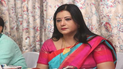 ঢুকতে না দিলে আমার লাশ যাবে, জেলের দরজায় কান্নায় ভেঙে পড়লেন শোভন 'বন্ধু' বৈশাখী