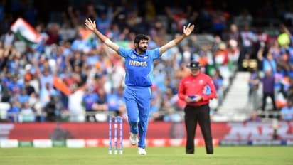 খুব শীঘ্রই ফিট হয়ে মাঠে ফিরছি, টুইট বুমরার