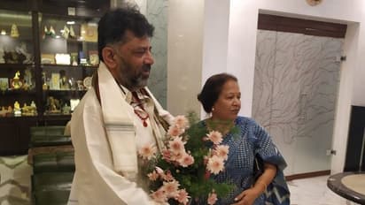 ಡಿಕೆಶಿ ನಿವಾಸಕ್ಕೆ ನಾಯಕರು ದೌಡು, ಇದ್ರಲ್ಲಿ ಅನರ್ಹ ಶಾಸಕ ಪ್ರತ್ಯಕ್ಷ