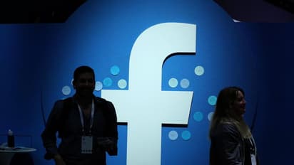 రాజకీయ ప్రకటనల పై ఫేస్‌బుక్ ఉద్యోగుల విమర్శలు...