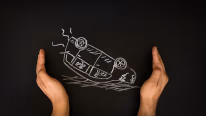 দুর্ঘটনার কবলে কেন পড়ে মানুষ, এই বিষয়ে কি বলছে জ্যোতিষশাস্ত্র