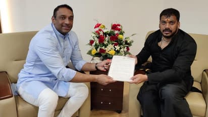 సొంతజిల్లా అభివృద్దికై... ఇరిగేషన్, పరిశ్రమల శాఖ మంత్రుల భేటీ