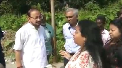 কাউন্সিলর শোভন থেকেও নেই, অতীনকে নোংরা দেখালেন রত্না