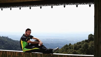 মানসিক সমস্যা থেকে মুক্তি চান, ক্রিকেট থেকে ছুটি নিলেন ম্যাক্সওয়েল