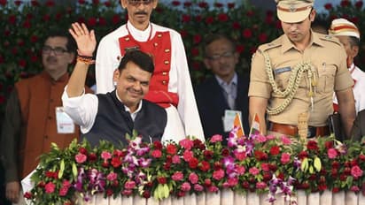 पवार के झटके के बाद शिवसेना फिर भाजपा के द्वार, कभी भी आ सकती है अच्छी खबर