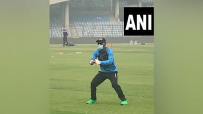 വായു മലിനീകരണം രൂക്ഷം; ദില്ലി ടി20 അഗ്നിപരീക്ഷയാകും; മാസ്ക് ധരിച്ച് പരിശീലനം