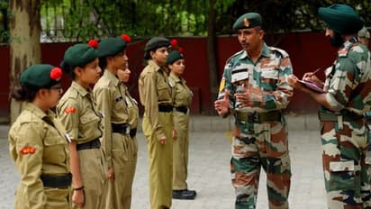 ভারতীয় সেনাবাহিনীর লজ্জা, চাকরি জীবনের প্রান্তে পর্নোগ্রাফির ঝামেলায় জড়ালেন মেজর জেনারেল