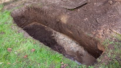 Karnataka: Dead man returns to his village after 50 years, baffles everyone