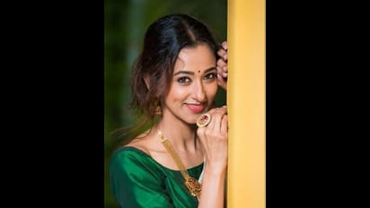 'ಮುಂದಿನ ನಿಲ್ದಾಣ'ಕ್ಕೆ 'U-ಟರ್ನ್' ತೆಗೆದುಕೊಂಡ ರಾಧಿಕಾ!