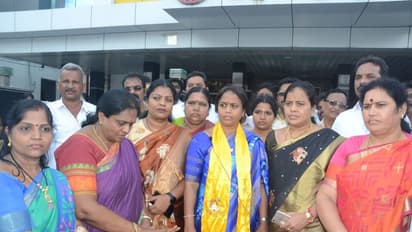 రోజా చెప్పిన జగన్ గన్ను కాదు.. అట్ట తుపాకీ : టీడీపీ నేత పంచుమర్తి అనురాధ వ్యాఖ్యలు