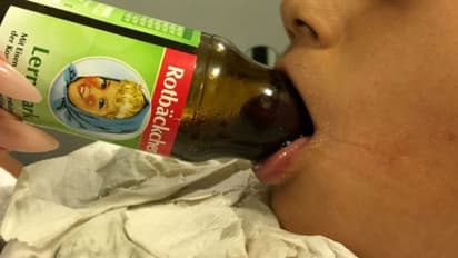 ഏഴുവയസ്സുകാരന്റെ നാവ് കുപ്പിയില് കുടുങ്ങി