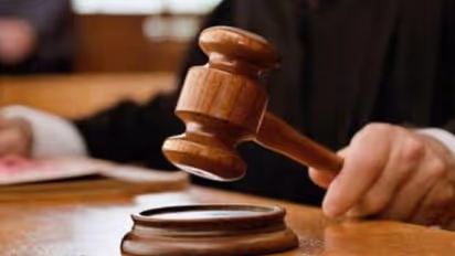 Rape case : ആലപ്പുഴയിൽ വൃദ്ധയെ പീഡിപ്പിക്കാൻ ശ്രമിച്ച കേസിലെ പ്രതികളെ വെറുതെ വിട്ടു