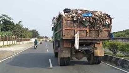 ರಾತ್ರೋ ರಾತ್ರಿ ಕಳ್ಳನಂತೆ ಕೃಷಿ ಭೂಮಿಯಲ್ಲಿ ಕಸ ಎಸೆದು ಬರ್ತಿದೆ BBMP ಲಾರಿ..!