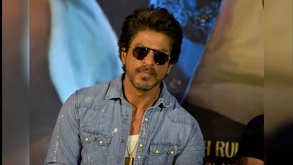 அடுத்த வாய்ப்பு யாருக்கு... ஷாரூக்கானை போட்டி போட்டு சந்தித்த வெற்றி மாறன், அட்லீ...!