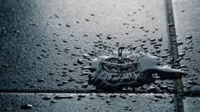 ಕೋಲಾರ: ಮಳೆ ಬಂದಾಗಲೆಲ್ಲ ನಾಡ ಕಚೇರಿ ಬಂದ್..!