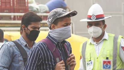 Here's how to survive from hazardous air pollution in Delhi