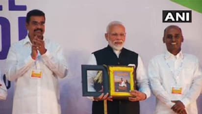 தாய்லாந்து மொழியில் மொழிபெயர்க்கப்பட்ட திருக்குறள் !! பிரதமர் மோடி வெளியிட்டார் !!