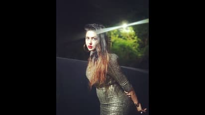 నమిత స్టన్నింగ్ లుక్.. టైట్ ఫిట్ డ్రెస్ లో కేకపెట్టించేలా..ఫొటోస్ వైరల్