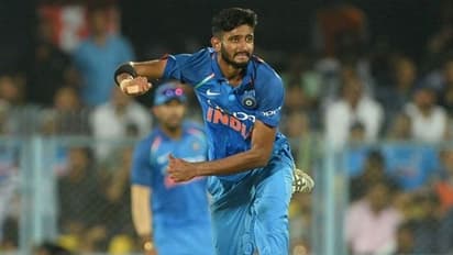 ಖಲೀಲ್ ಅಹ್ಮದ್ ಹಿಂದೆ ಬಿಸಿಸಿಐ ಬಿದ್ದಿರೋದ್ಯಾಕೆ..?