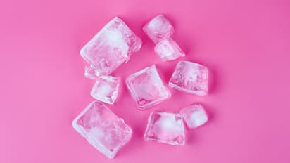 হজমের সমস্যা থেকে উচ্চ রক্তচাপ নিয়ন্ত্রণে আনুন আইস থেরাপির সাহায্যে