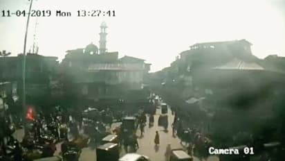 ঠিক কী ঘটেছিল শ্রীনগরের বাজারে, দেখুন গ্রেনেড হামলার মুহুর্তের সিসিটিভি ফুটেজ