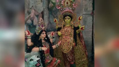 লোকাল ট্রেন চালু হতেই জগদ্ধাত্রী  পুজোয় ভিড়,  অষ্টমীতে সংক্রমণ ছাড়াল সাড়ে ৪ লাখ