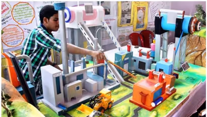 പോരാട്ടം പൊടിപൊടിക്കുന്നു: ശാസ്ത്രമേളക്ക് ഇന്ന് കൊടിയിറക്കം