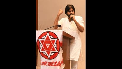 రాజధాని పులివెందులలో పెట్టుకో..: జగన్ పై విరుచుకుపడ్డ పవన్ కళ్యాణ్