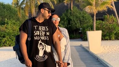 নিজের বিয়ের ছবি খোদ নিজেই তুলবেন অর্জুন, কী বলছেন মালাইকা