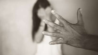 BJP नेता के खिलाफ FIR दर्ज, महिला कार्यकर्ता ने लगाया यौन उत्पीड़न का आरोप