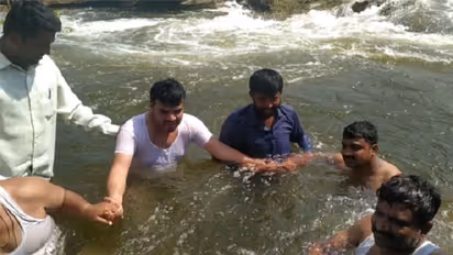 4 ವರ್ಷದ ನಂತರ ತುಂಬಿದ ಜಲಾಶಯ, ನೀರಿನಲ್ಲಿ ಈಜಾಡಿದ ಕುಣಿಗಲ್ ಶಾಸಕ..!