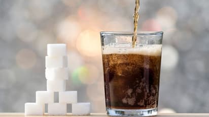 Tooth Health : അമിതമായി തണുപ്പുള്ളതും ചൂടുള്ളതും കഴിക്കും മുമ്പേ ശ്രദ്ധിക്കുക...