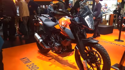 బైక్ లవర్స్ కి  గుడ్ న్యూస్ : KTM 390 అడ్వెంచర్ 2020
