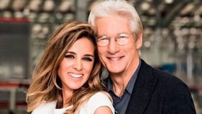 পর্দার পাশাপাশি কামাল দাম্পত্য জীবনেও, সত্তর বছর বয়সে আবার বাবা হচ্ছেন রিচার্ড গেয়ার