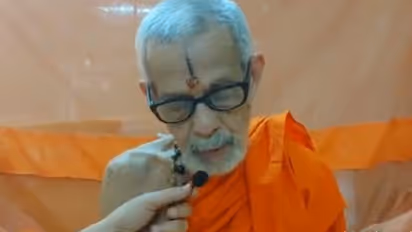 పెజావర్ మఠాధిపతి విశ్వేశతీర్థ స్వామిజీ కన్నుమూత